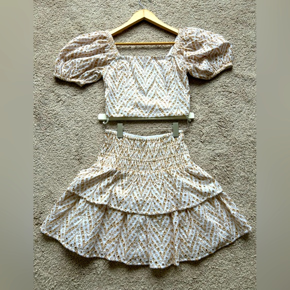 Lilly Pulitzer Yara Eyelet Set (NWT, size 00) - Picture 2 of 4